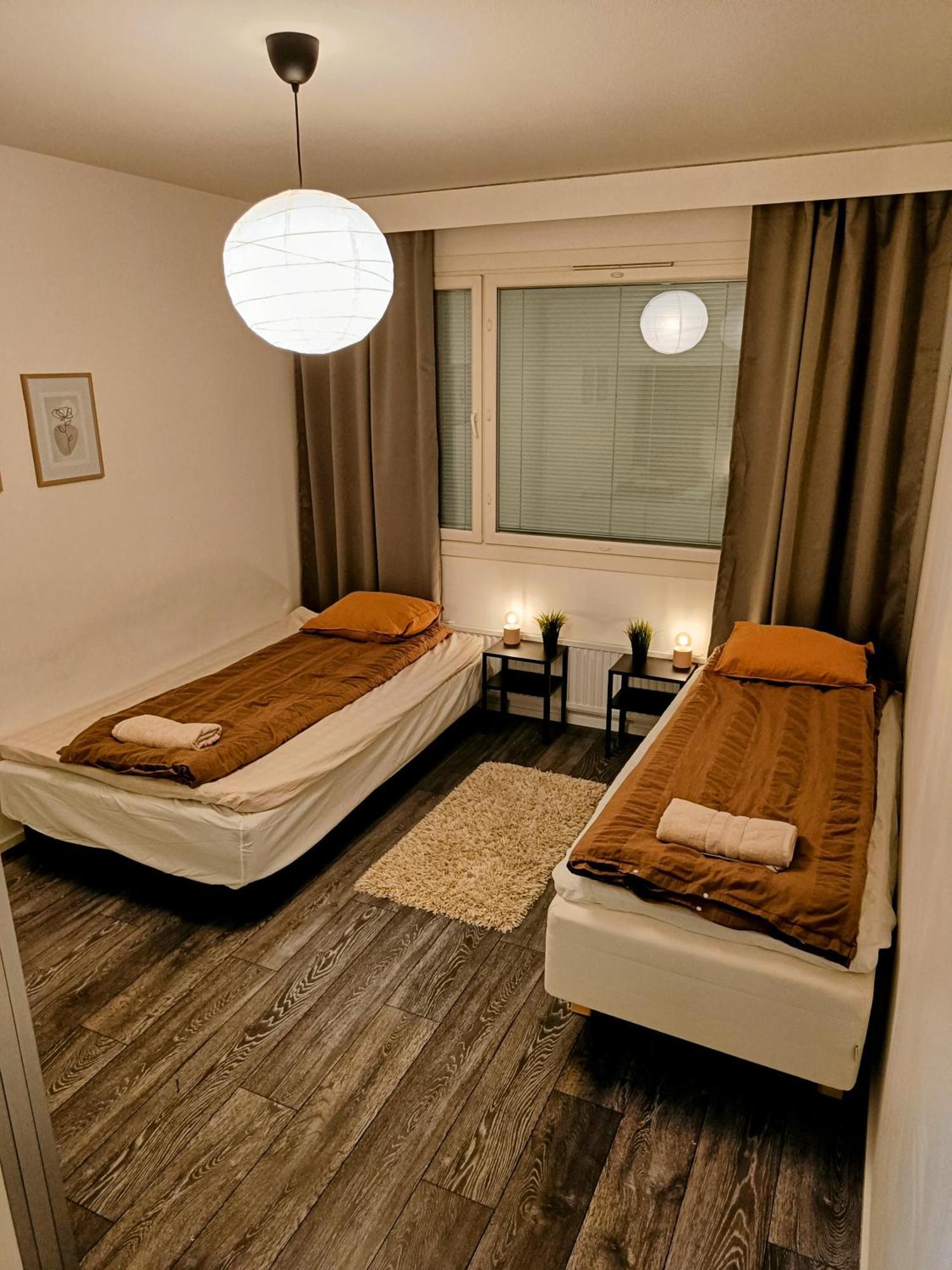 Big 88M2 Apartment In The Center โรวานิเอมิ ภายนอก รูปภาพ